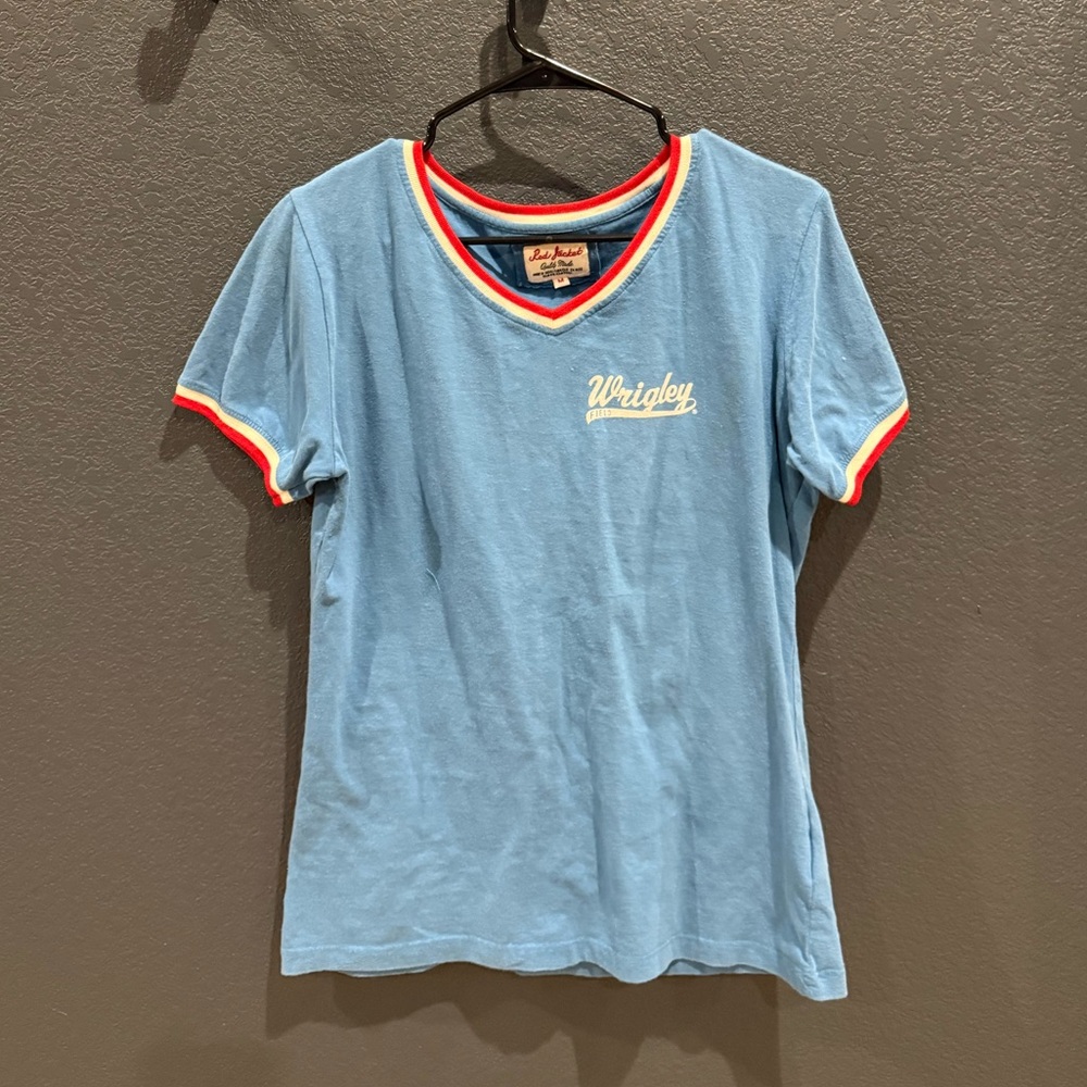 Red Jacket Chicago Cubs Tee
